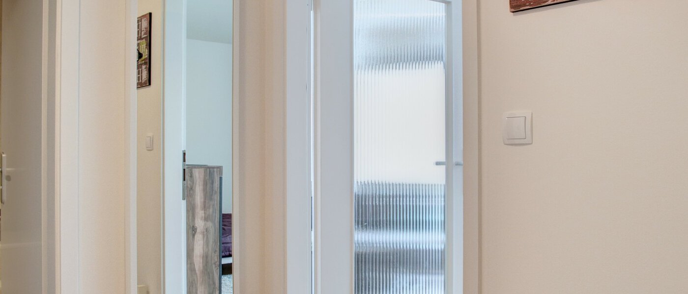 квартира München Schwabing (rechts der Leopoldstraße) 03 коридор 8974