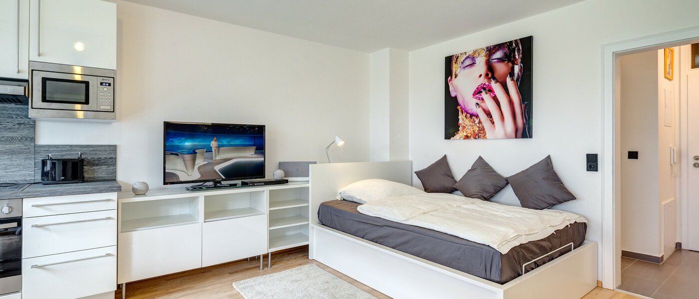 квартира с садом Neufahrn b. Freising 04 гостиная 8976