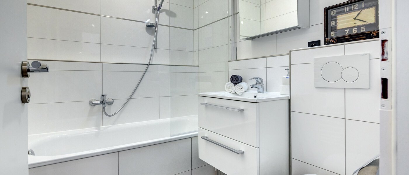 квартира с садом Neufahrn b. Freising 01 ванная комната 8976