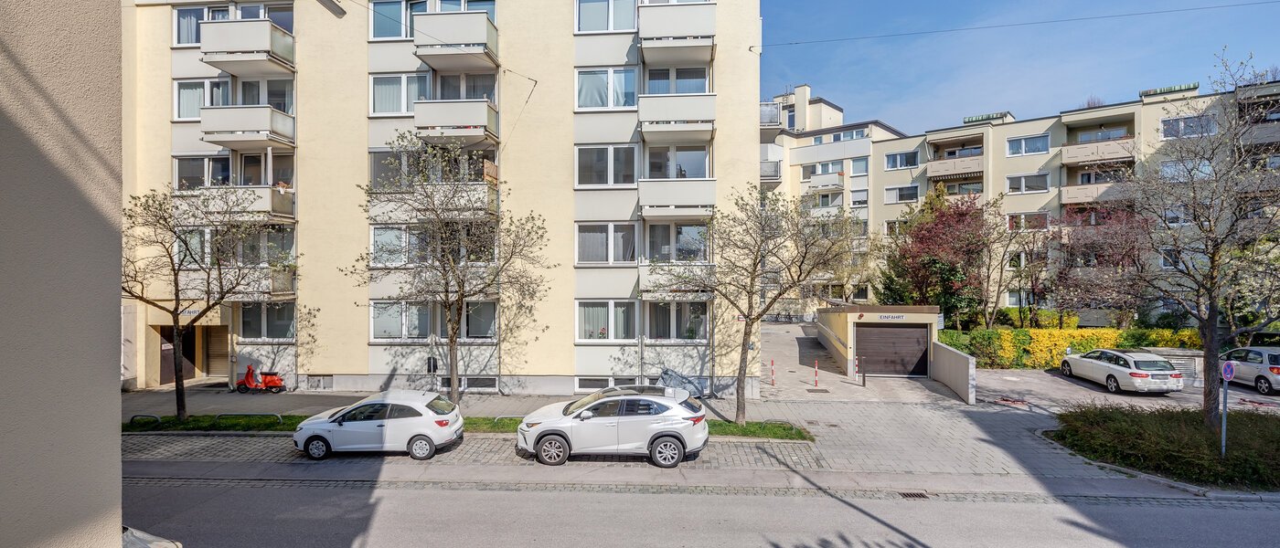 квартира München Neuhausen 04 вид из окна 8994