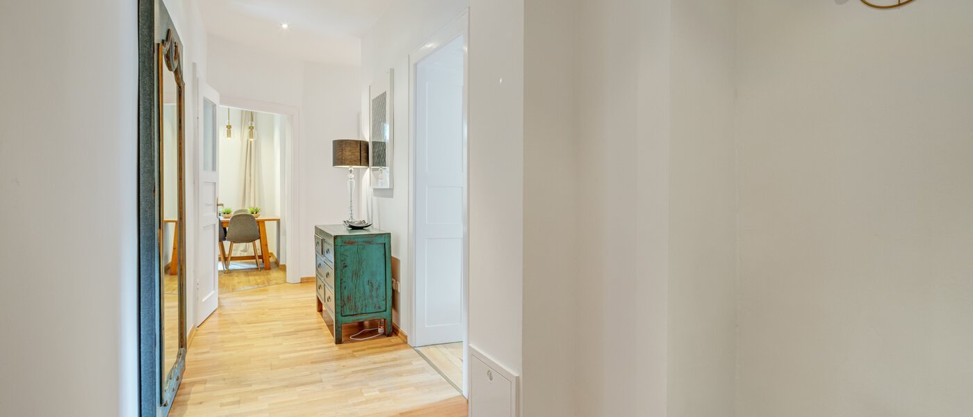 квартира München Schwabing-West (rund um den Hohenzollernplatz) 03 коридор 9021