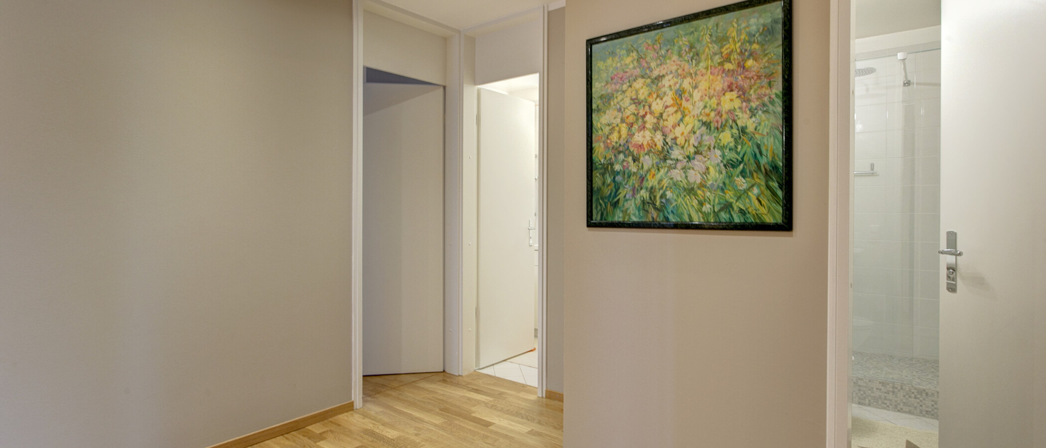 мансардная квартира München Arabellapark 04 коридор 9024