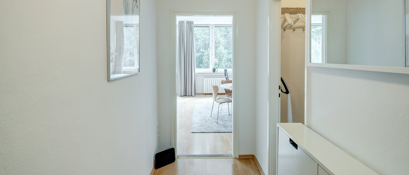 квартира München Parkstadt Bogenhausen 01 коридор 9045