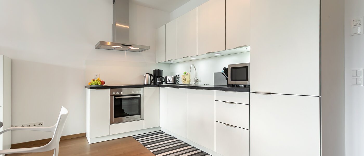 квартира München Neuhausen 01 кухня 9058