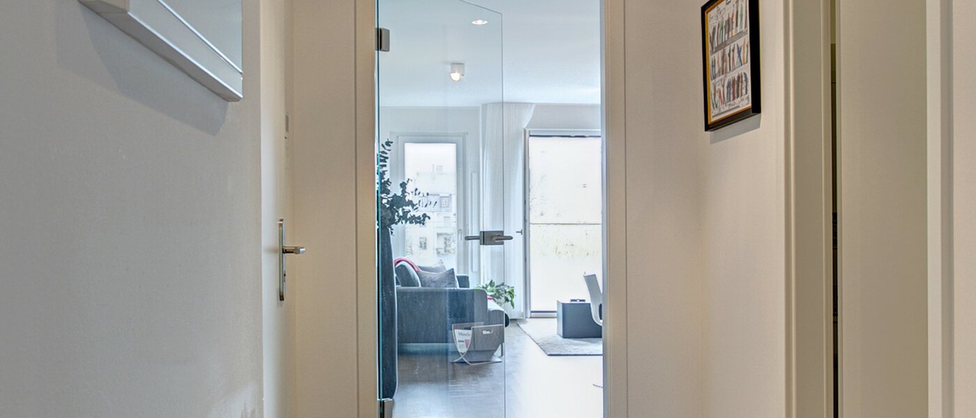 квартира München Neuhausen 01 коридор 9058