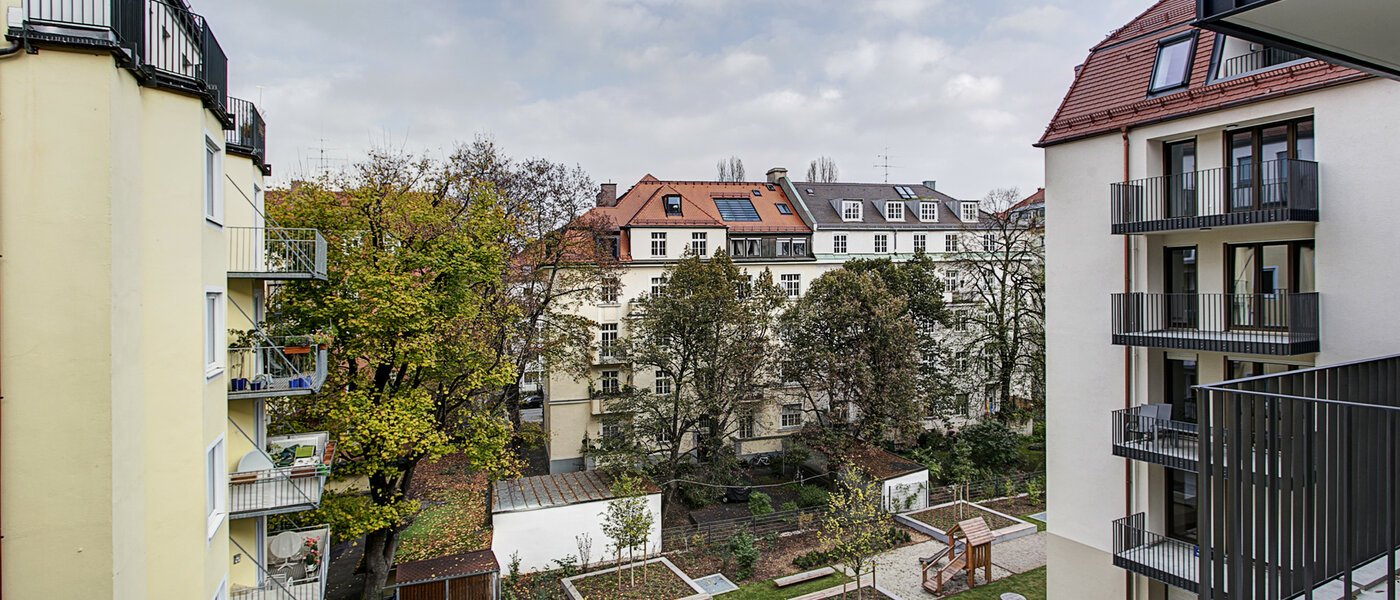 квартира München Neuhausen 01 вид из окна 9058