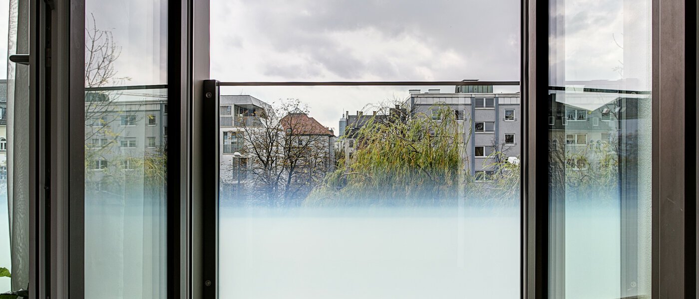 квартира München Neuhausen 05 вид из окна 9058