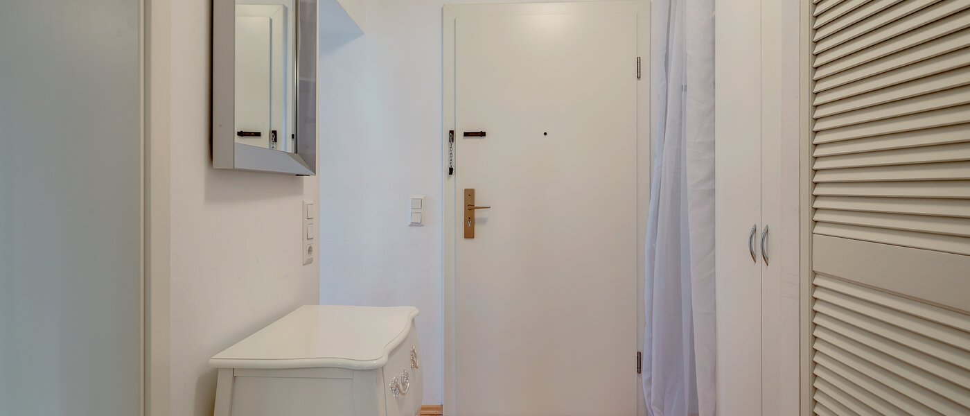 квартира München Schwabing-Nord (zw. Leopoldstraße & Englischen Garten) 02 коридор 9063