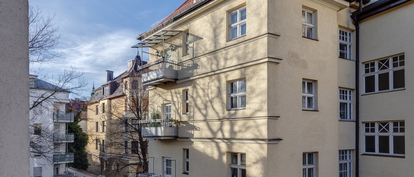 квартира München Schwabing-Nord (zw. Leopoldstraße & Englischen Garten) 03 вид из окна 9063