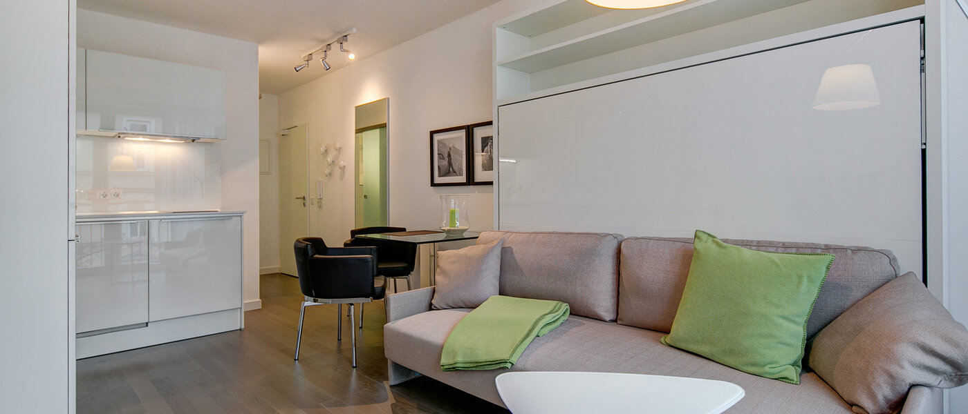 квартира München Schwabing-Nord (zw. Leopoldstraße & Englischen Garten) 01 гостиная 9075