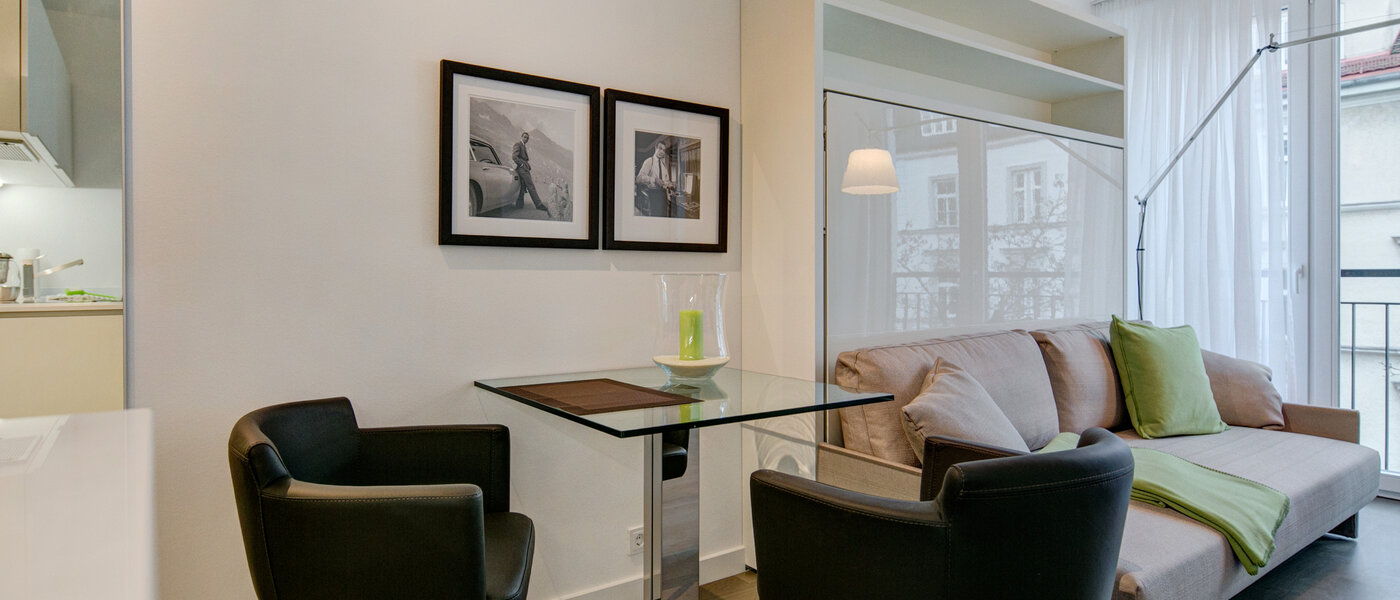 квартира München Schwabing-Nord (zw. Leopoldstraße & Englischen Garten) 02 гостиная 9075