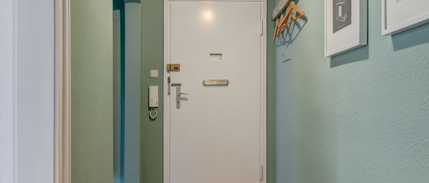 квартира München Harlaching 01 коридор 9099