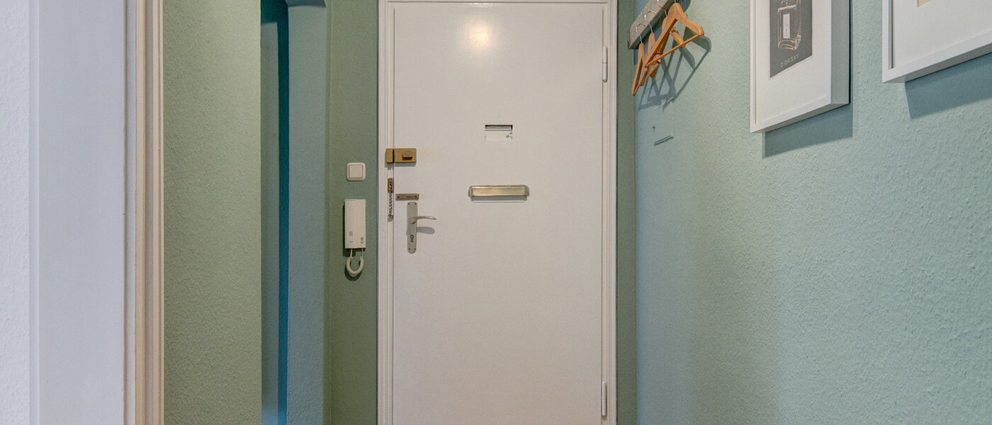 квартира München Harlaching 01 коридор 9099