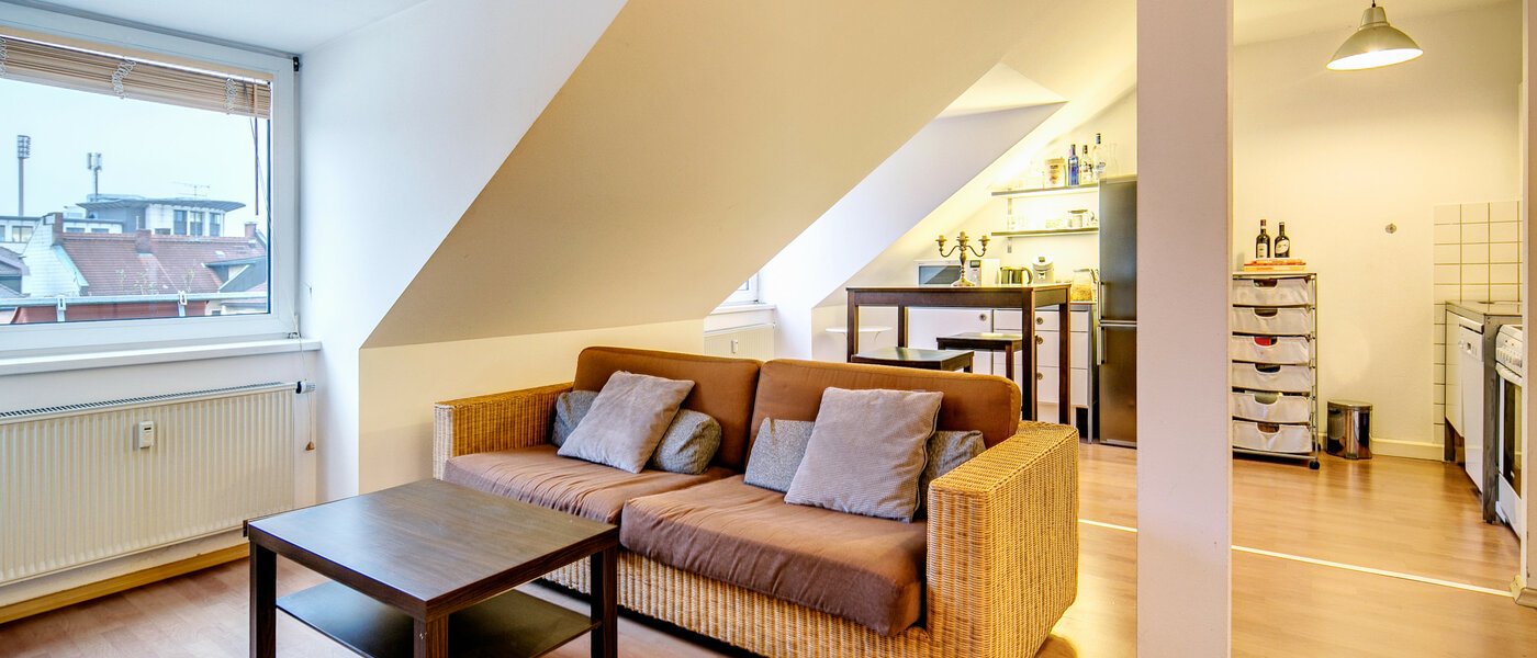 мансардная квартира München Obergiesing 02 гостиная 9124