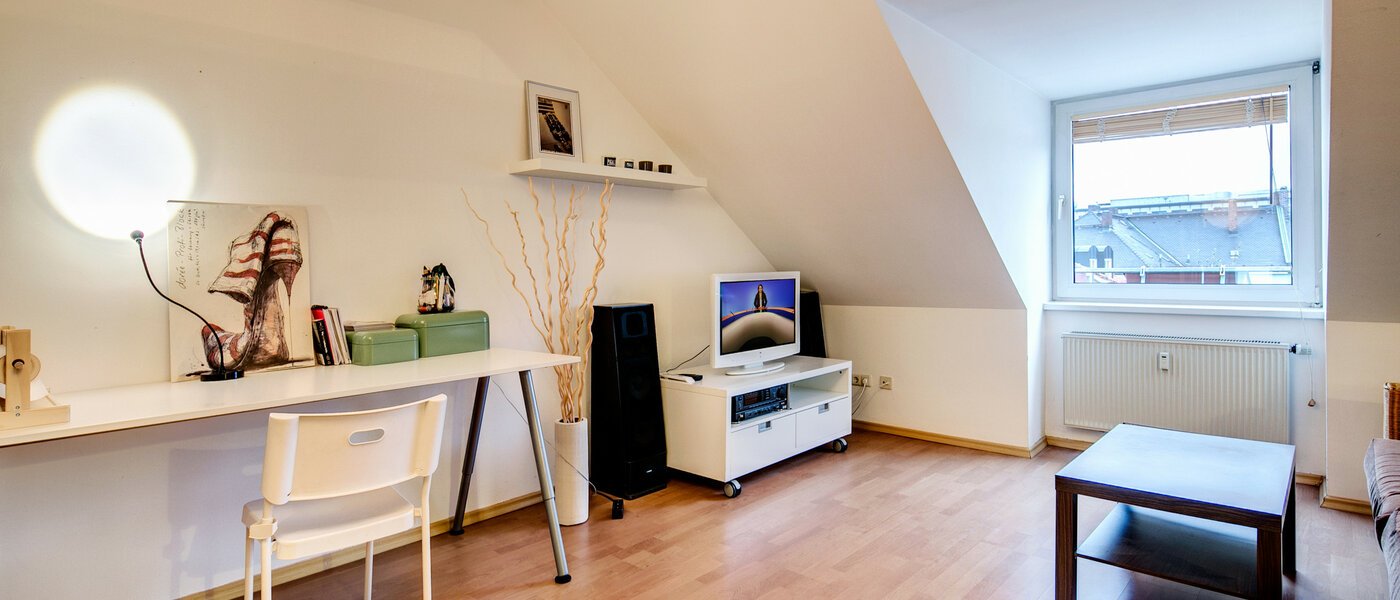 мансардная квартира München Obergiesing 03 гостиная 9124