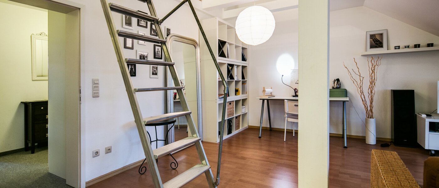 мансардная квартира München Obergiesing 05 гостиная 9124