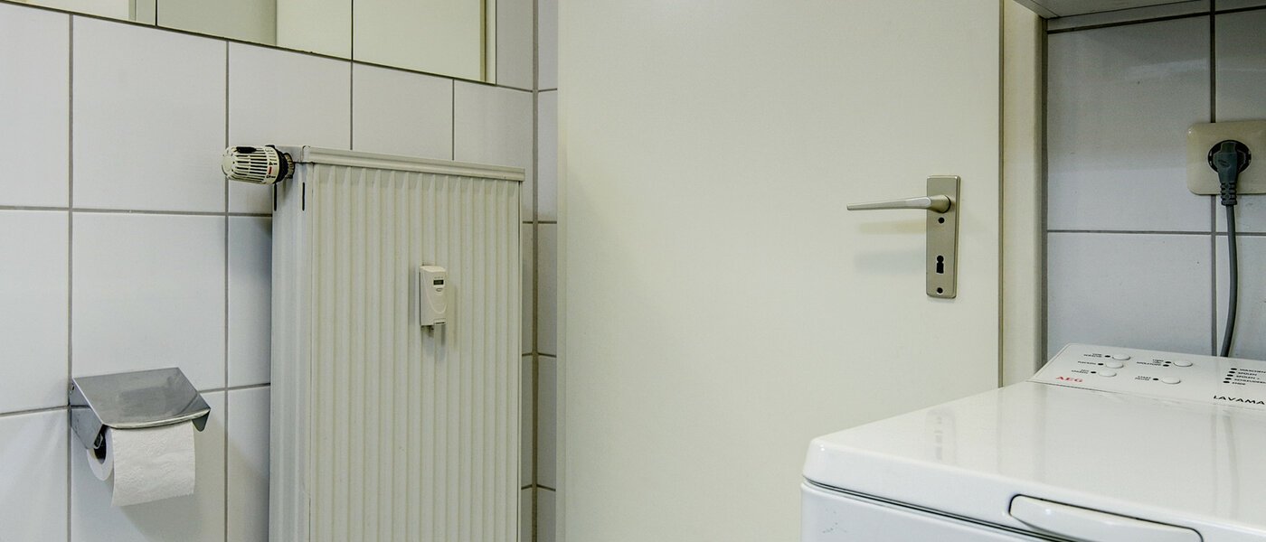 мансардная квартира München Obergiesing 04 ванная комната 9124