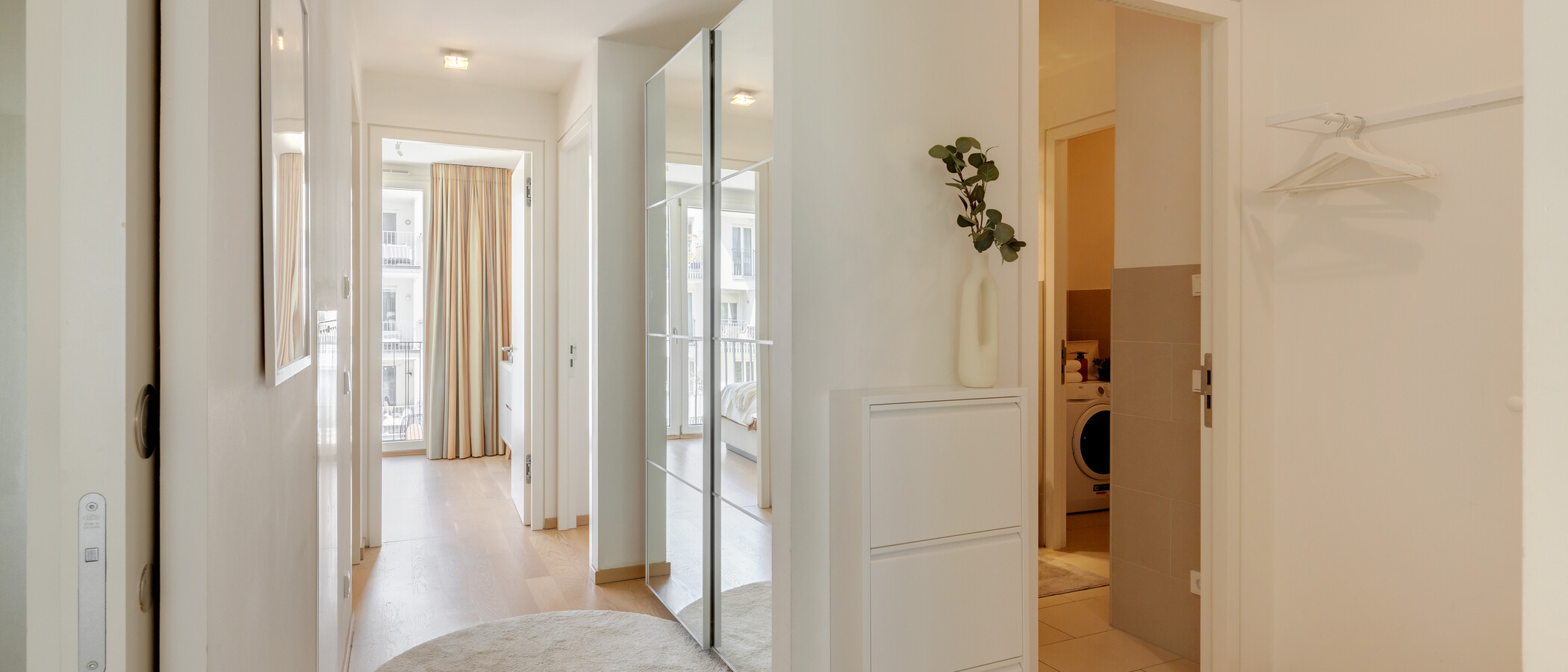 квартира München Maxvorstadt 01 коридор 9128