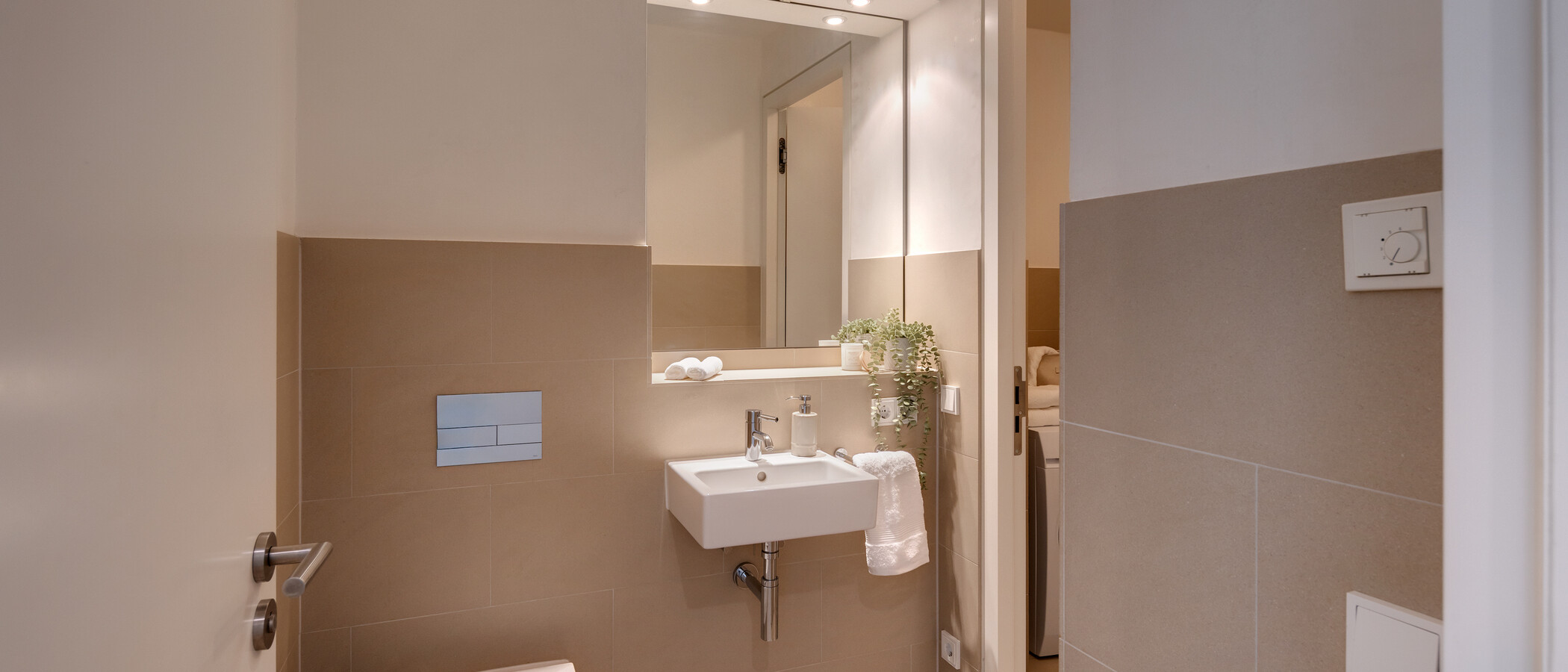 квартира München Maxvorstadt 01 гостевой туалет 9128