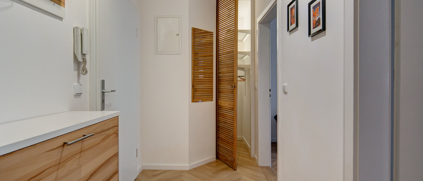 квартира München Glockenbachviertel 01 коридор 9181