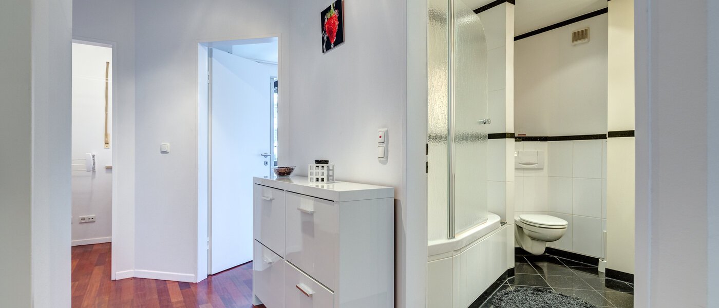 квартира München Schwabing-West 03 коридор 9187