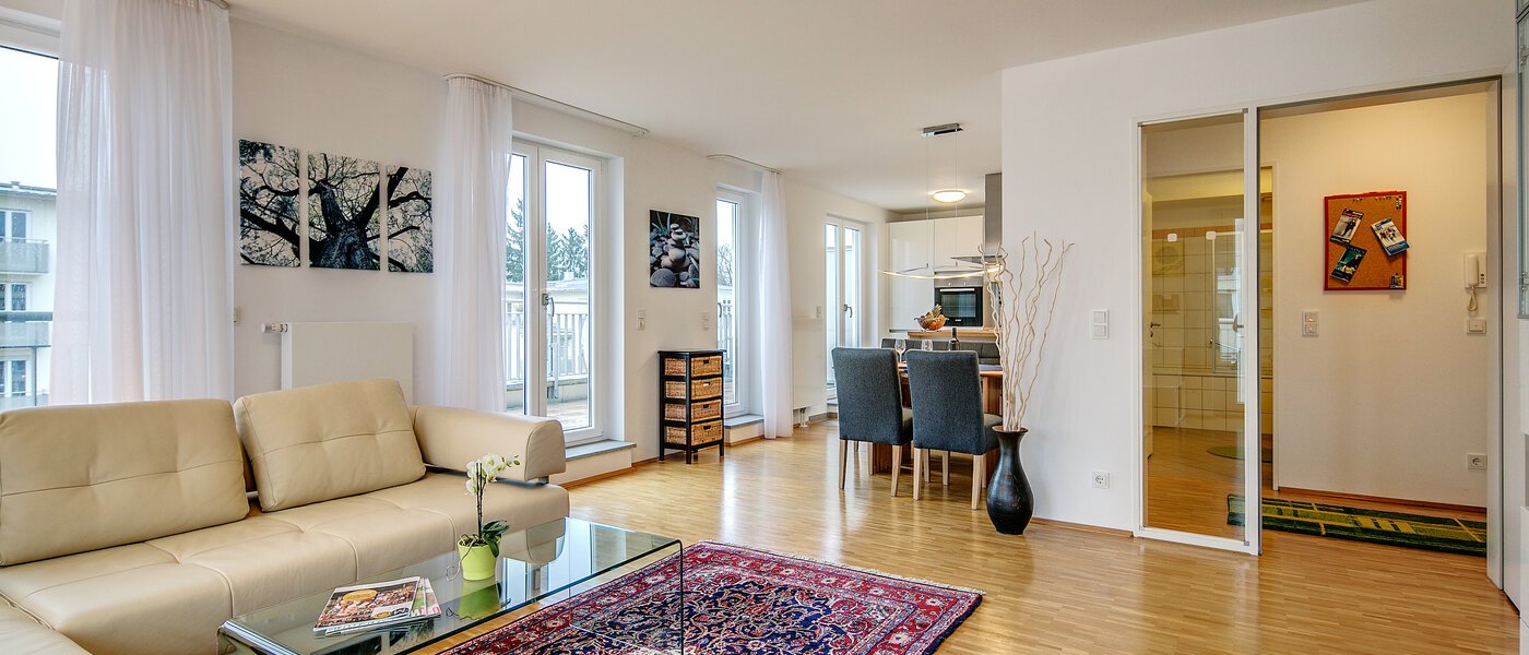 мансардная квартира München Nymphenburg 04 гостиная 9208