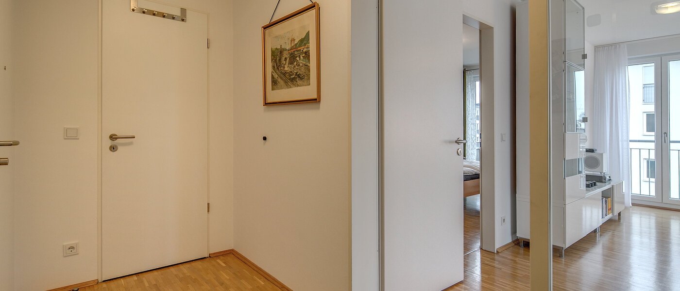 мансардная квартира München Nymphenburg 03 коридор 9208