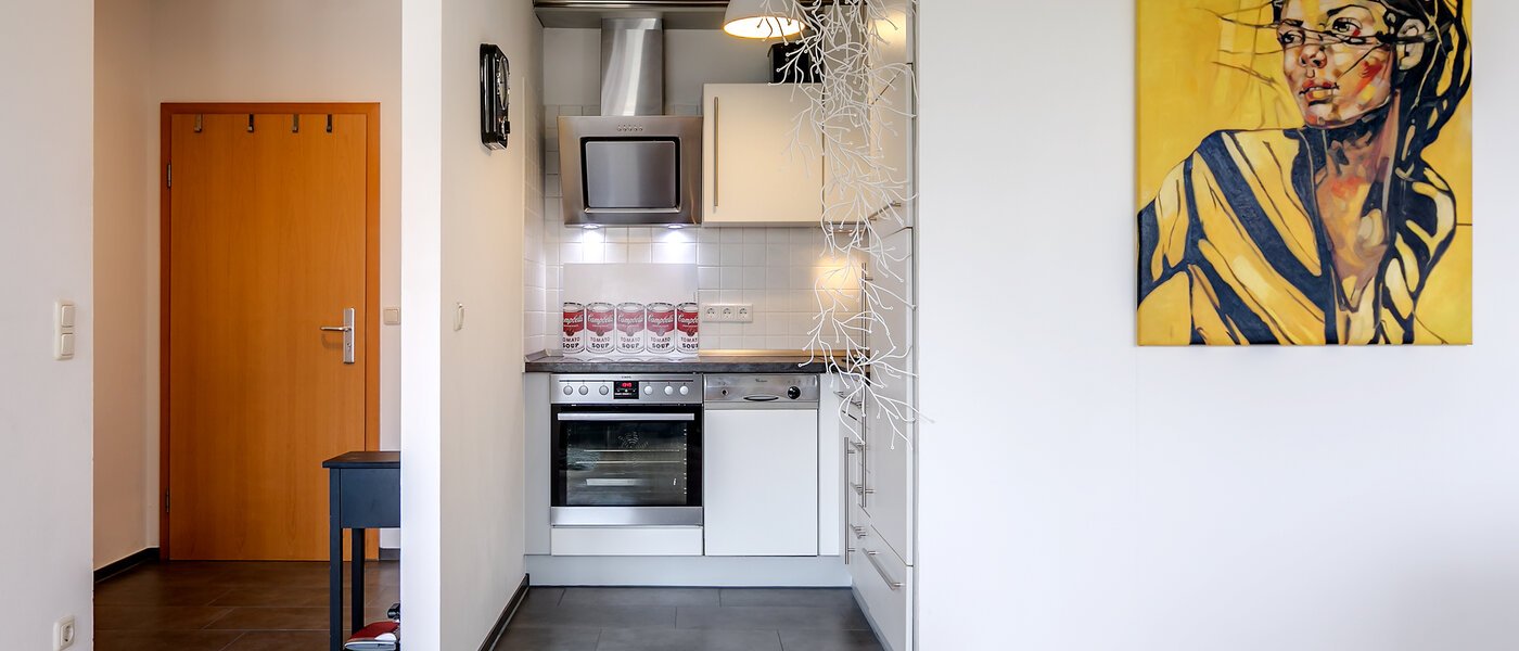 квартира München Schwabing-West (rund um den Hohenzollernplatz) 05 гостиная 9209