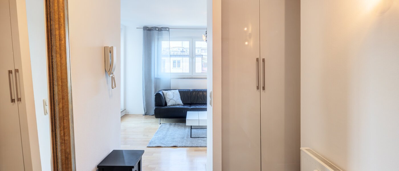 квартира München Schwabing-West (rund um den Hohenzollernplatz) 01 коридор 9209