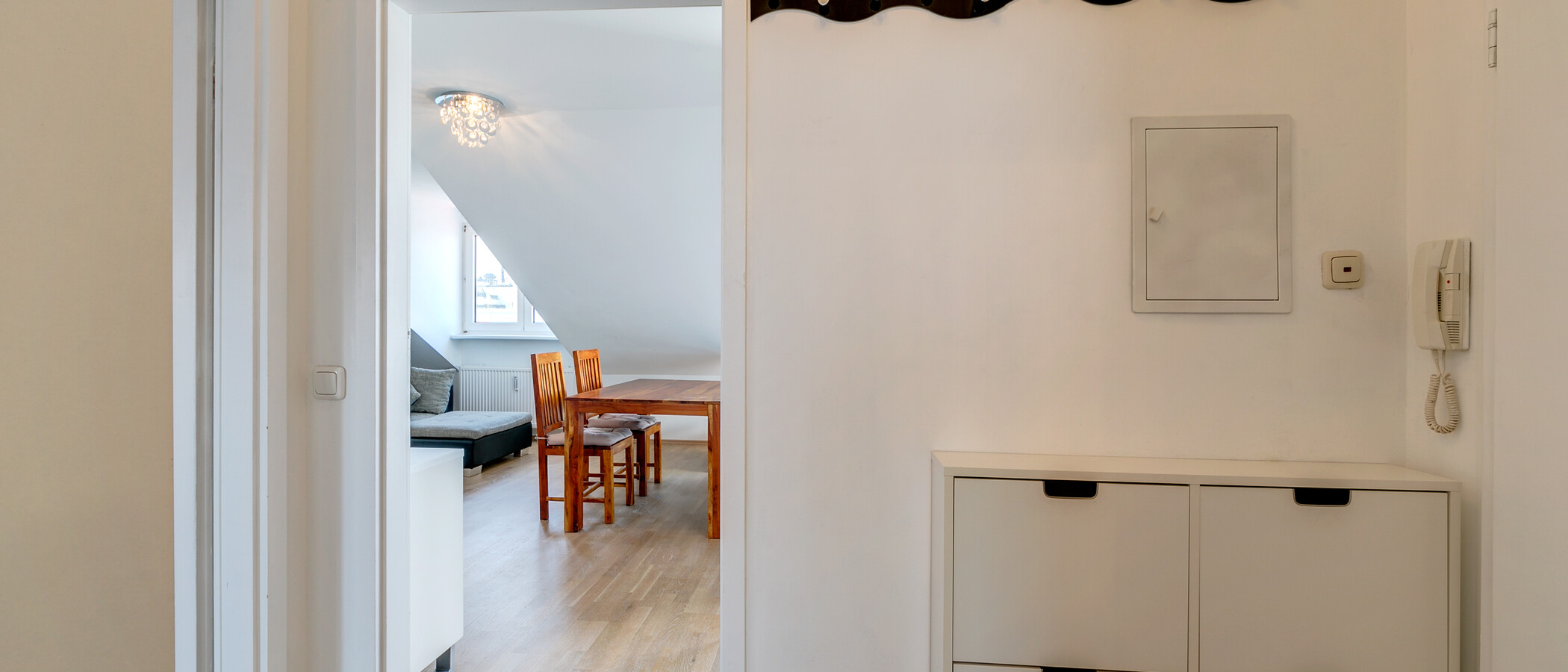 мансардная квартира München Sendling-Westpark 01 коридор 9220