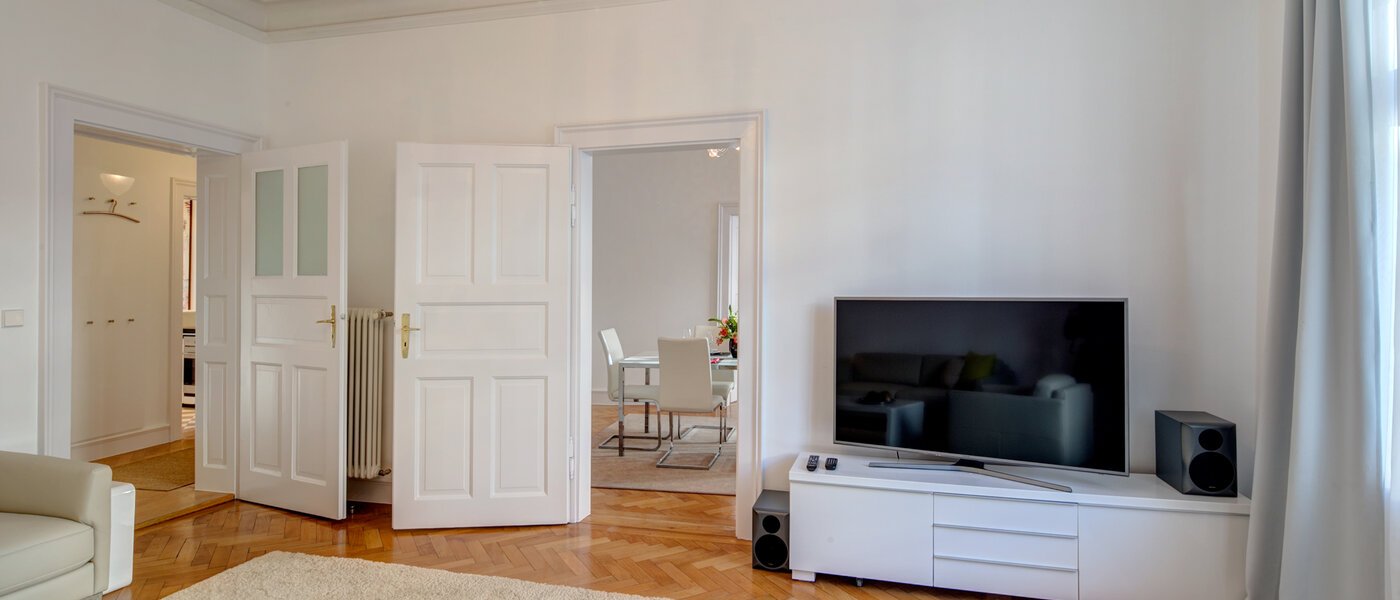 квартира München Maxvorstadt - Rund um den Josephplatz 04 гостиная 926