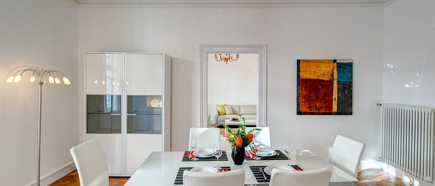 квартира München Maxvorstadt - Rund um den Josephplatz 02 столовая 926