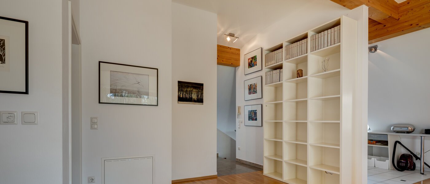 мансардная квартира München Bogenhausen 04 гостиная 9274