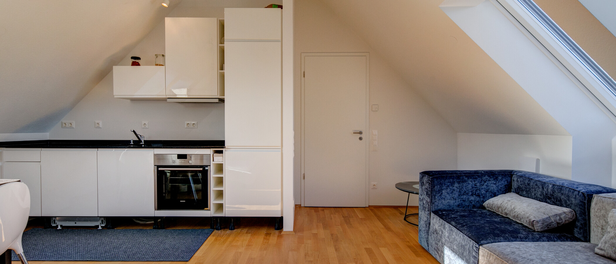 мансардная квартира München Obermenzing 01 гостиная 9287