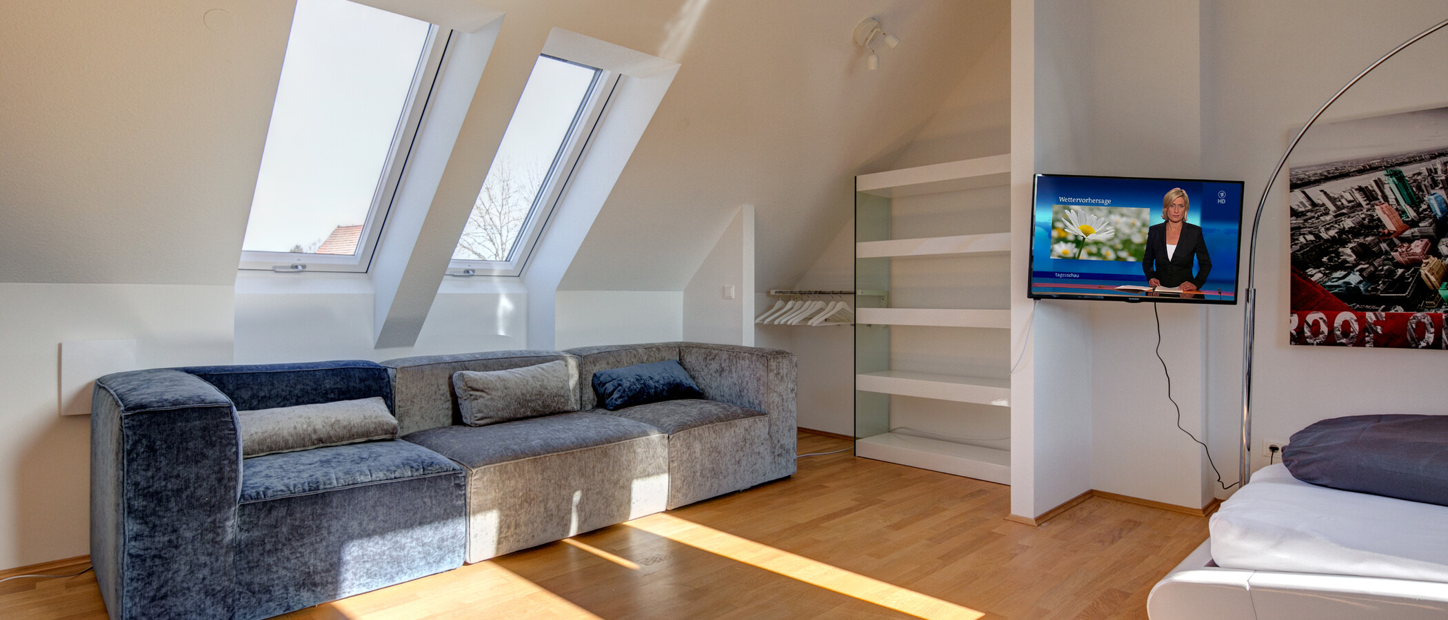 мансардная квартира München Obermenzing 02 гостиная 9287