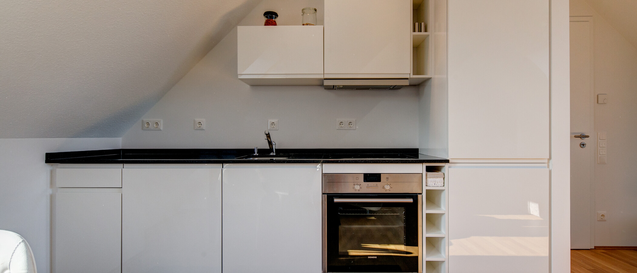 мансардная квартира München Obermenzing 01 кухня 9287