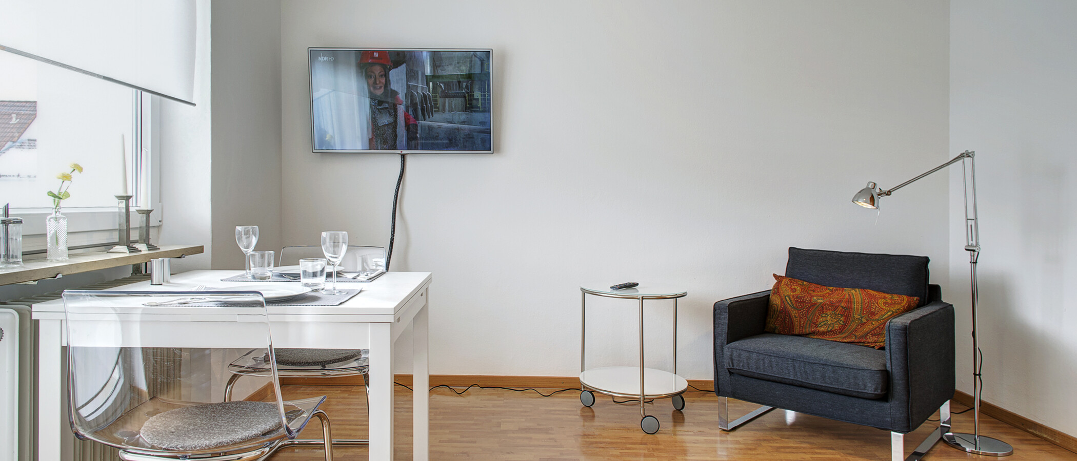 квартира München Schwabing-West 01 гостиная 9290