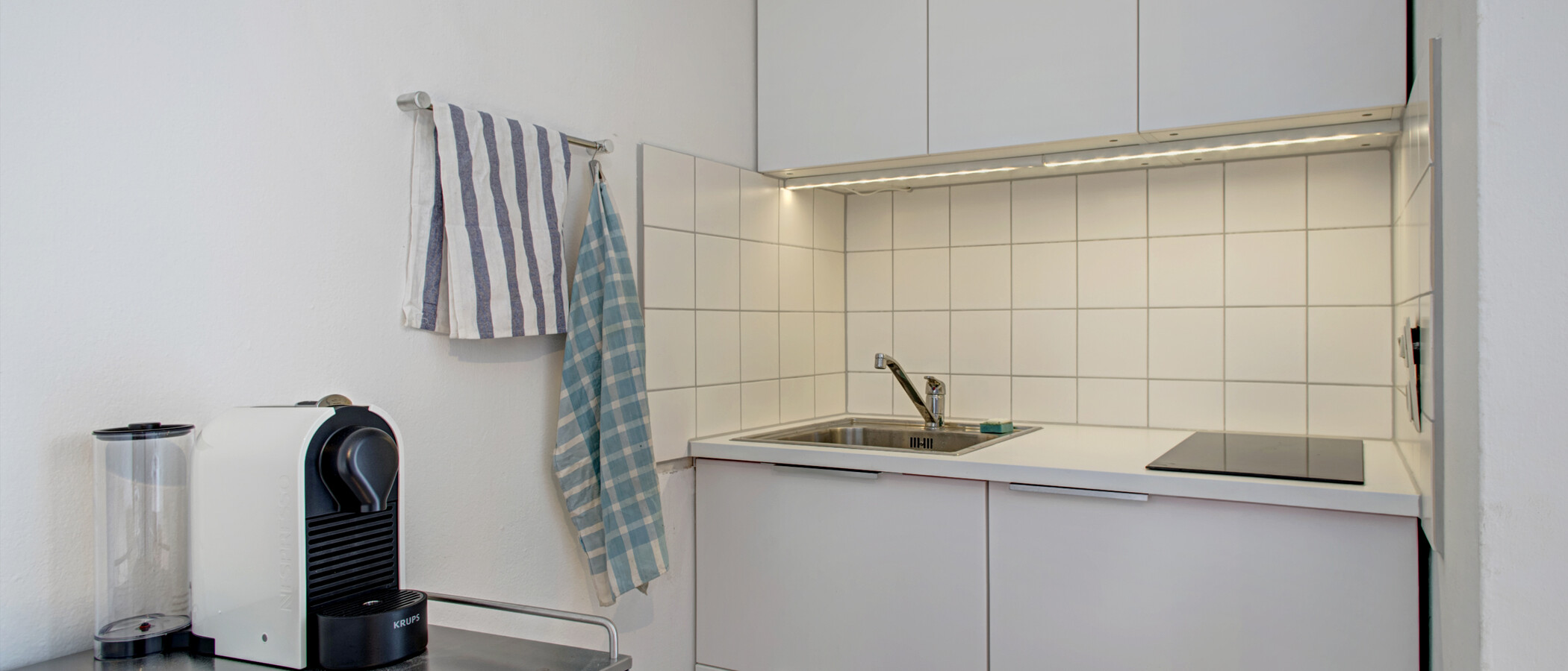 квартира München Schwabing-West 01 кухня 9290