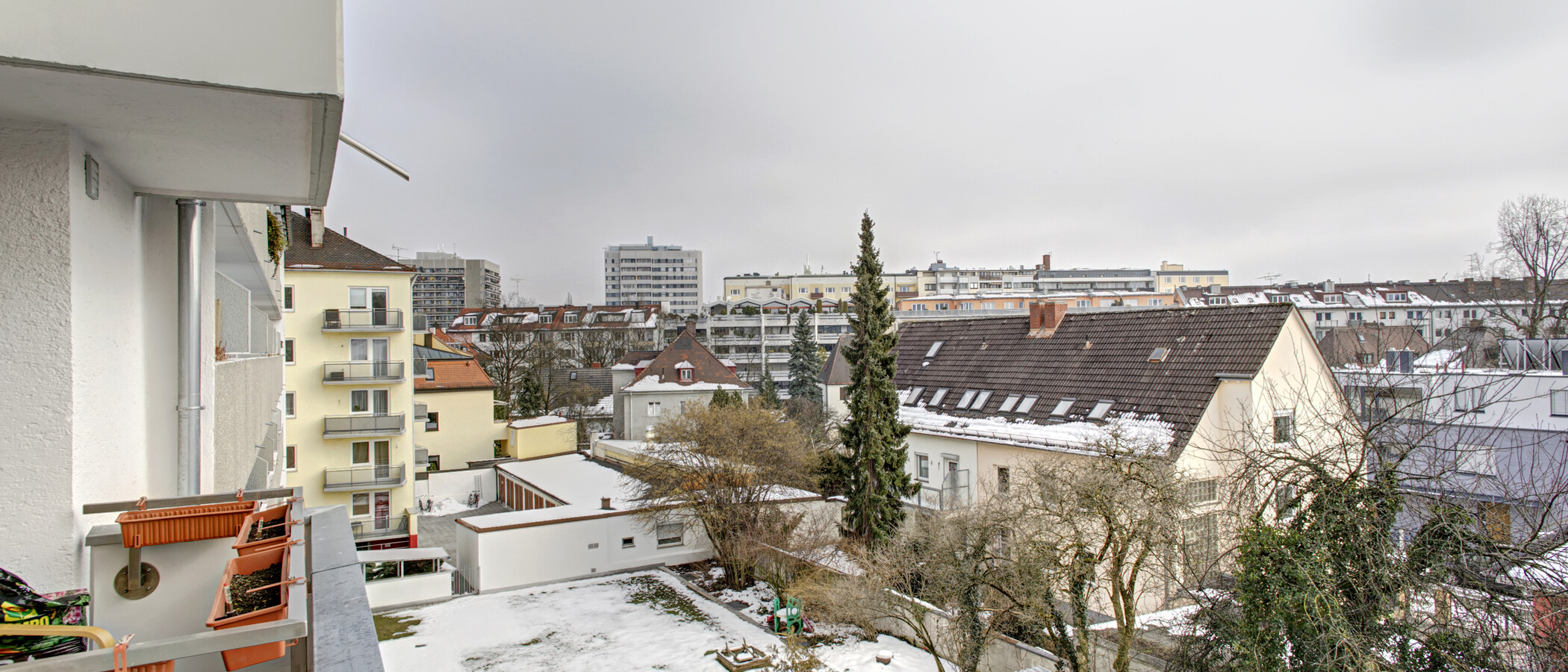 квартира München Schwabing-West 03 вид из окна 9290