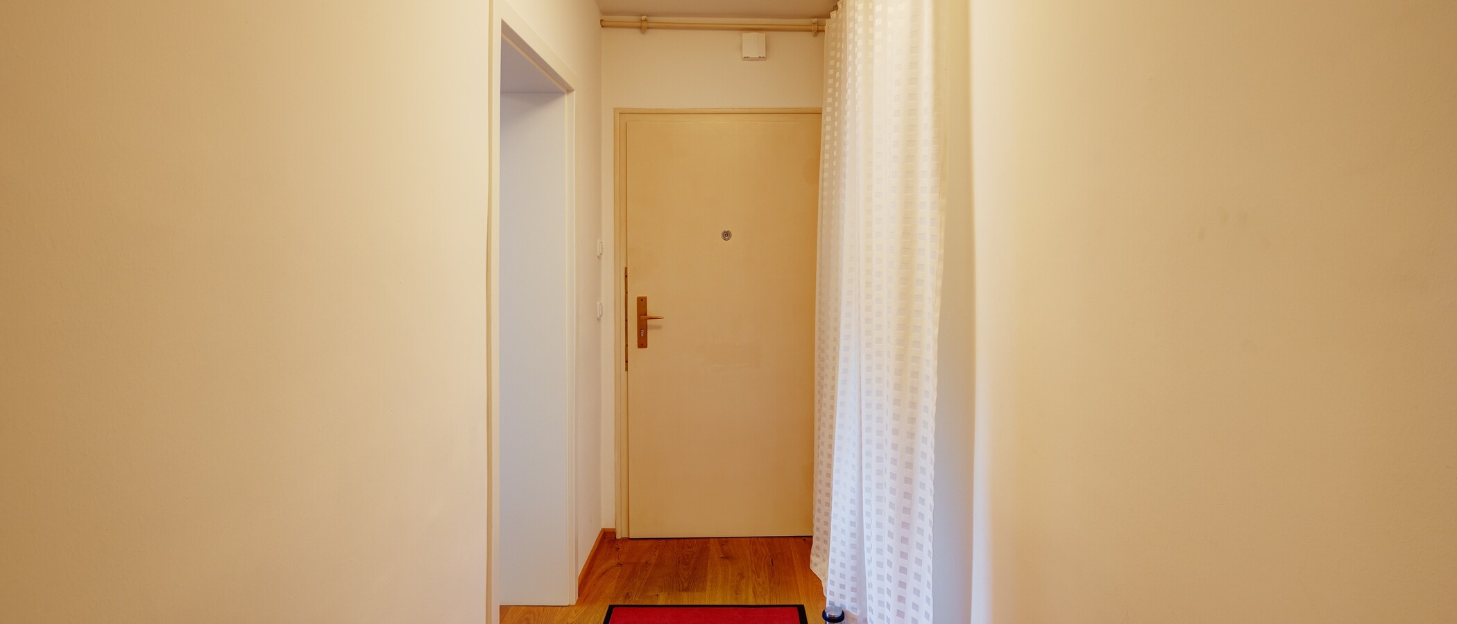 квартира München Thalkirchen 01 коридор 9295