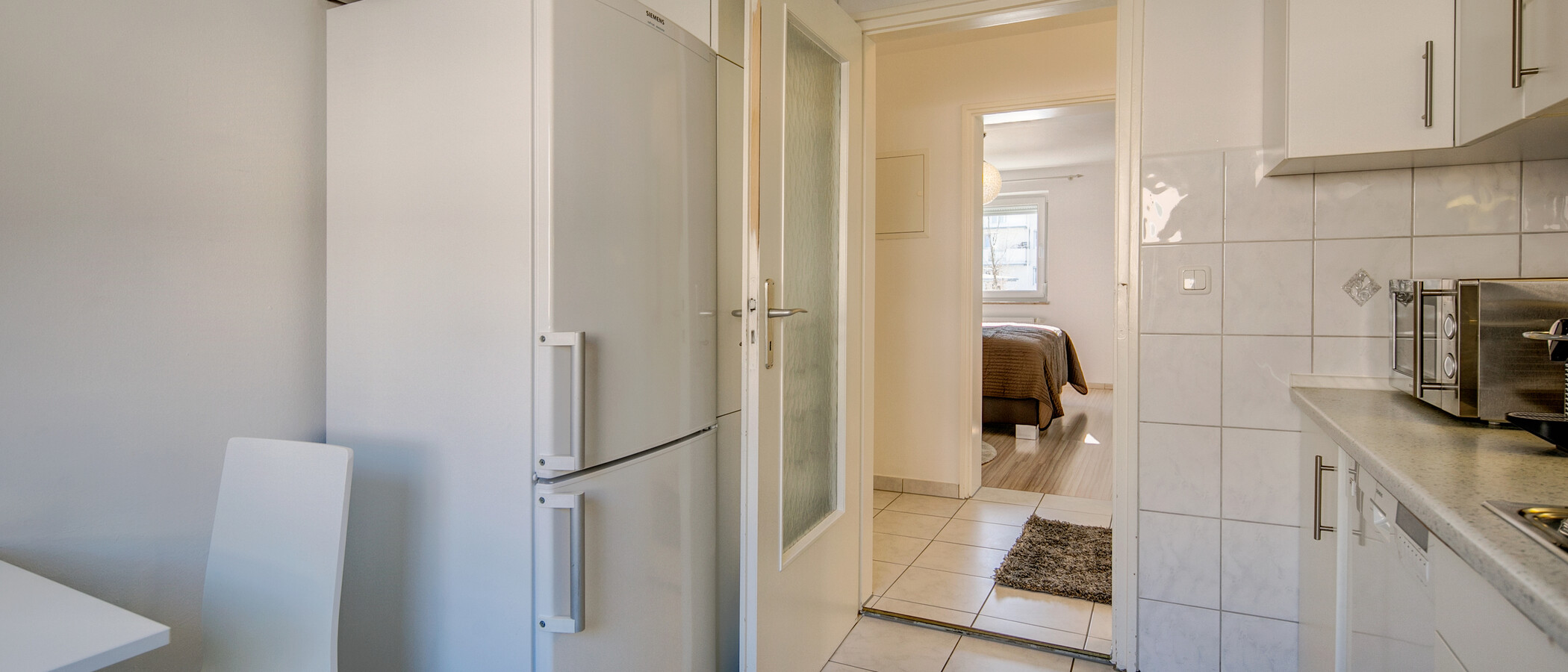 квартира München Untermenzing 03 кухня 9300