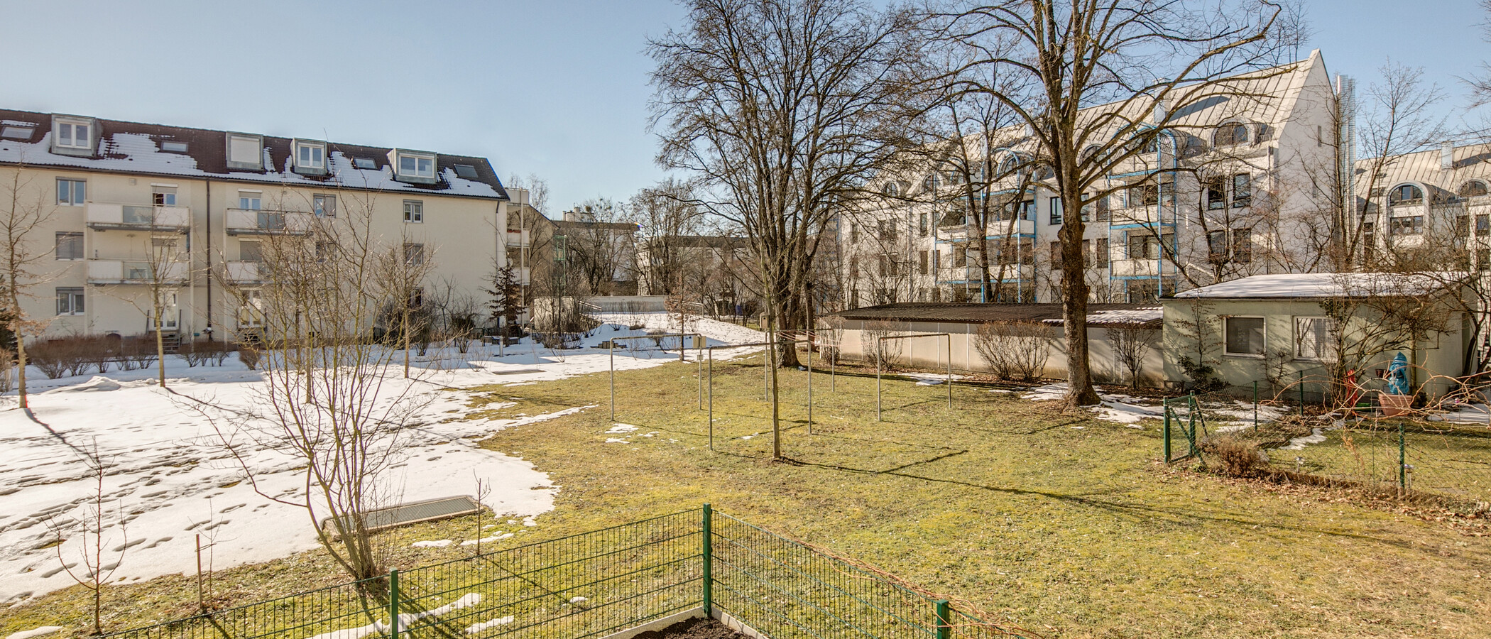 квартира München Untermenzing 03 вид из окна 9300