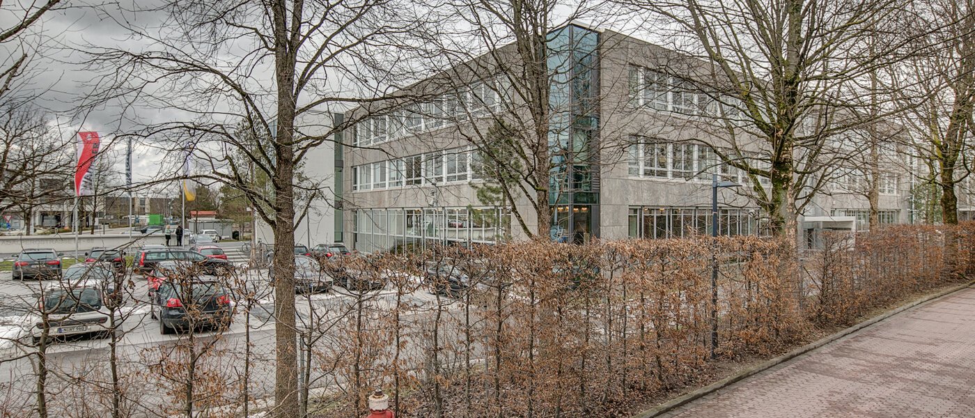 квартира Ismaning 02 вид из окна 9321