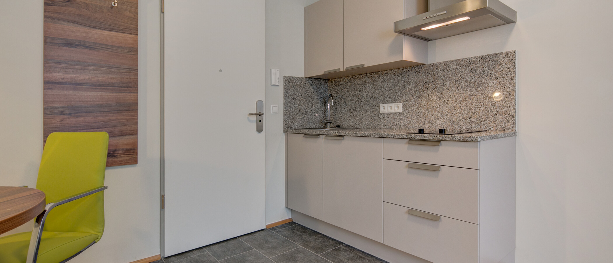 квартира Ismaning 01 кухня 9330