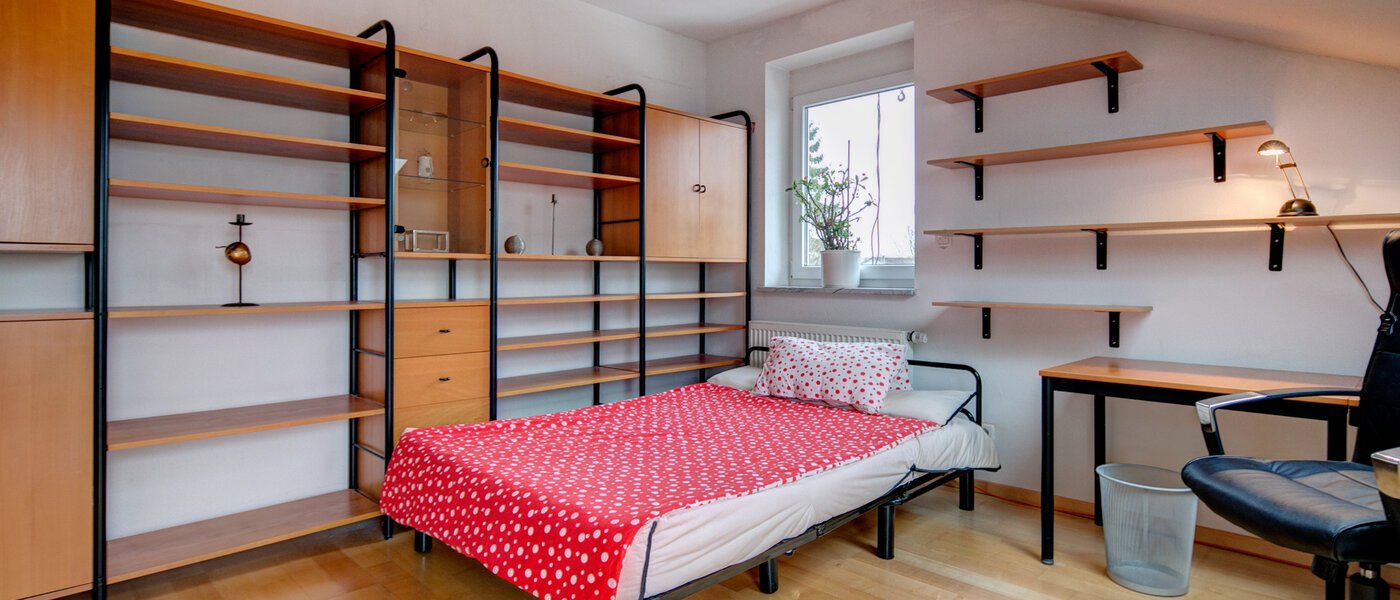 мансардная квартира München Feldmoching 02 Офис 9344