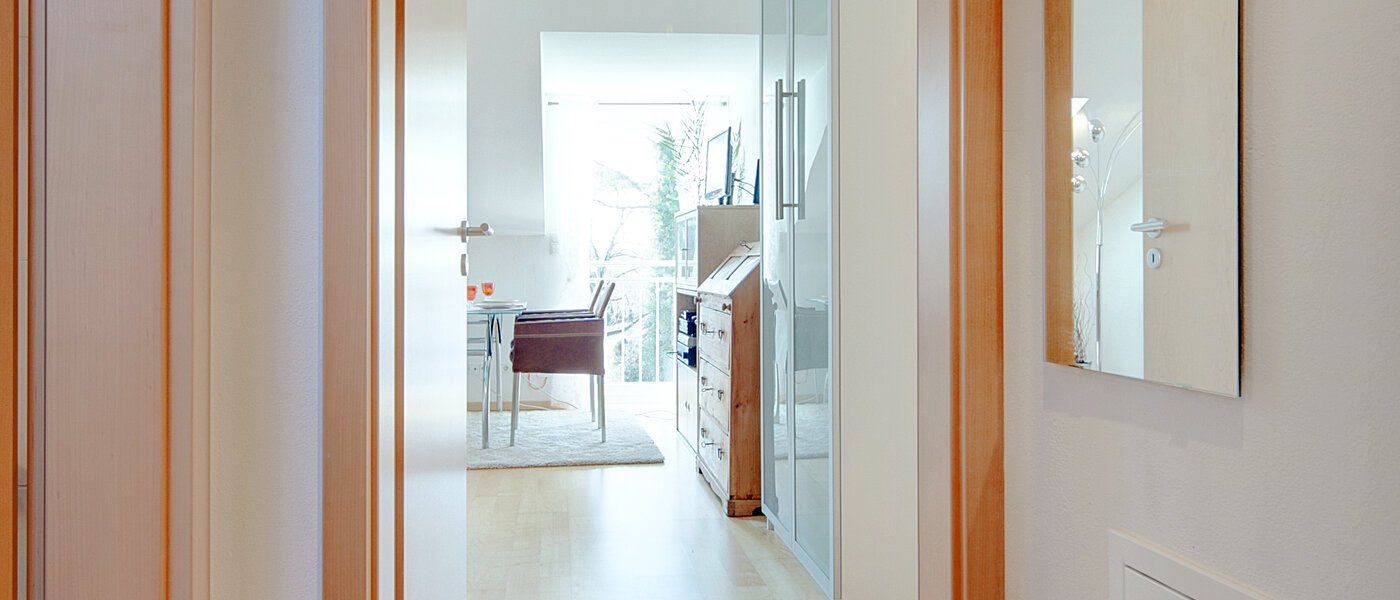 мансардная квартира München Feldmoching 01 коридор 9344