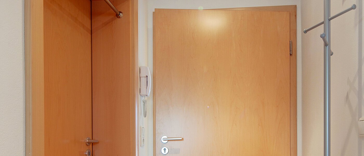 мансардная квартира München Feldmoching 02 коридор 9344