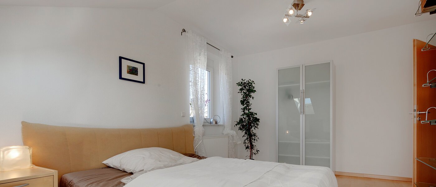 мансардная квартира München Feldmoching 01 спальная 9344