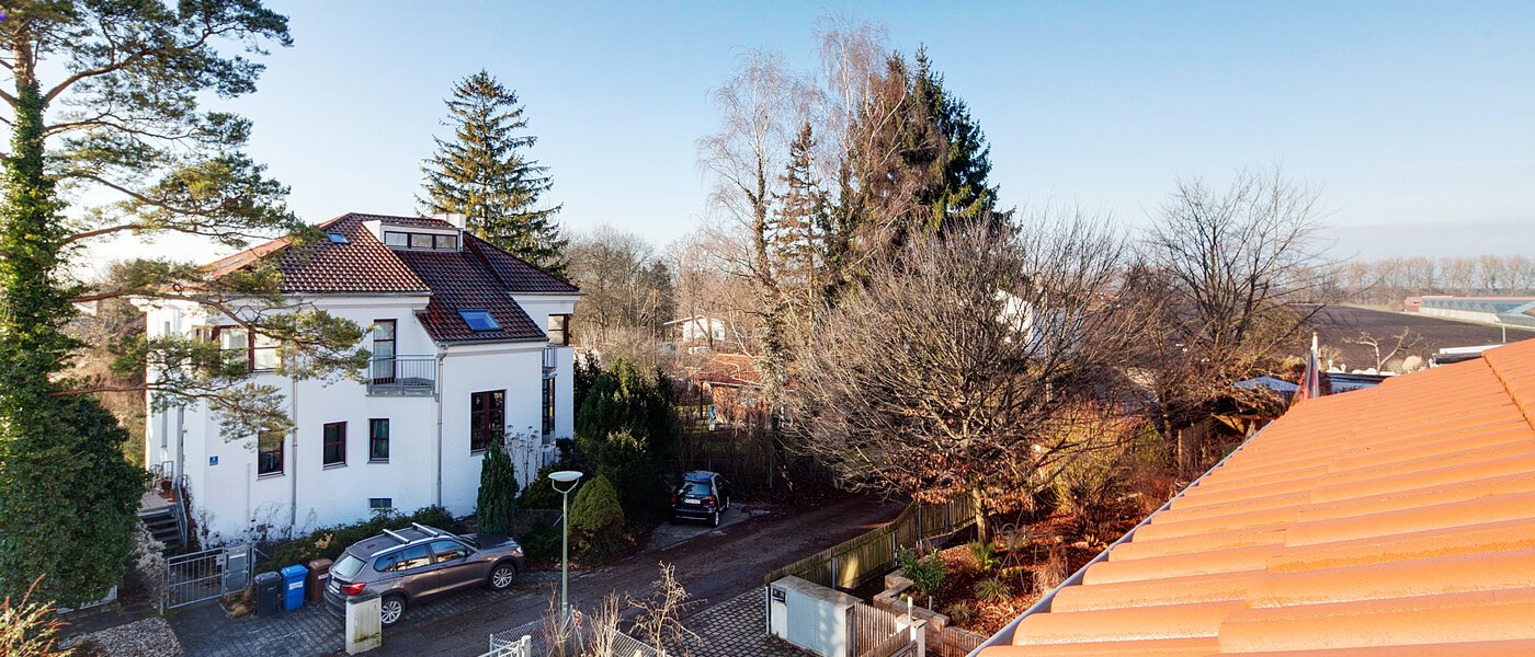 мансардная квартира München Feldmoching 03 вид из окна 9344