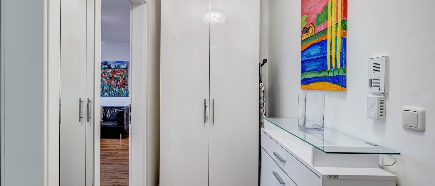 квартира München Moosach 03 коридор 9358